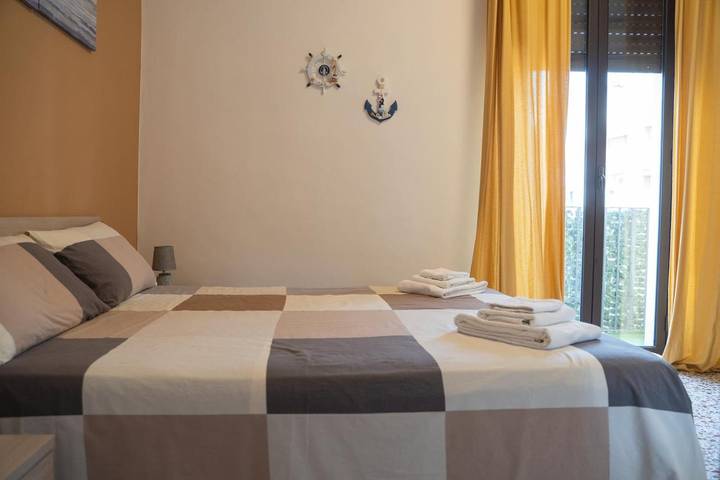 Maison d’hôte pour 2 personnes, avec balcon et vue, animaux acceptés à Aci Castello - 4