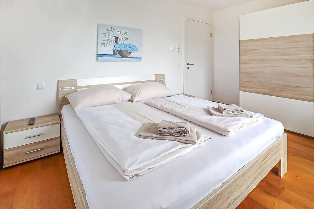 Ganze Wohnung, Ferienwohnung Pörtschach 90m² in Pörtschach am Wörthersee, Klagenfurt-Villach