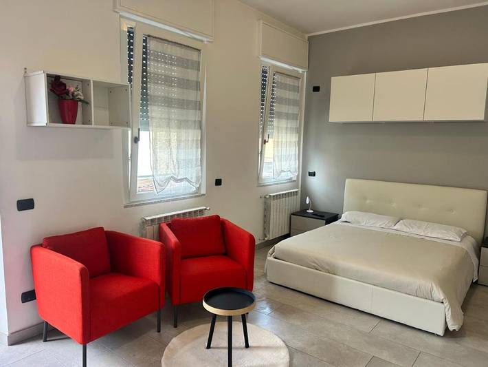 Gîte pour 2 personnes, avec jardin à Magenta