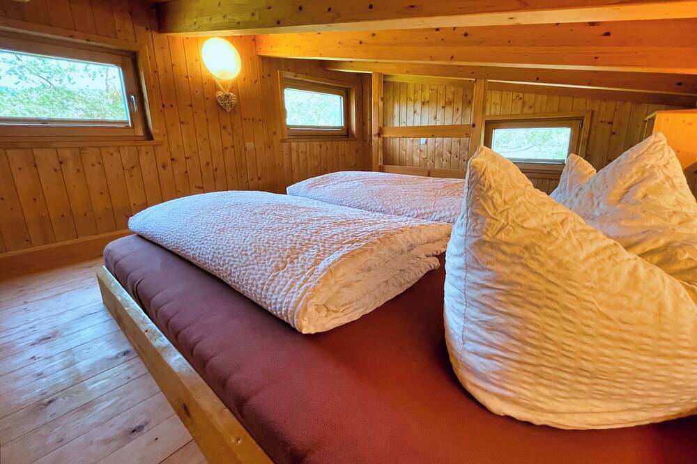 Ferienhaus mit Panoramaterasse und Whirlpool im Sandsteinidyll in Rathen, Elbsandsteingebirge