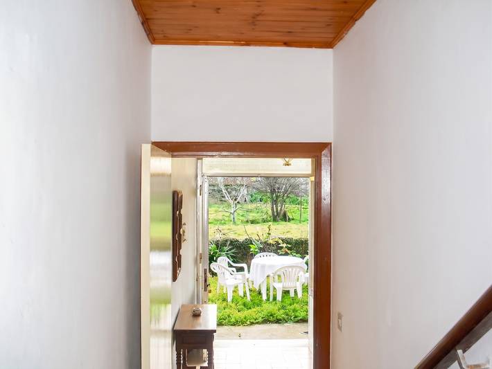 Casa encantadora en Ourol con vista a la montaña, gran jardín. in Miñotos, Ourol