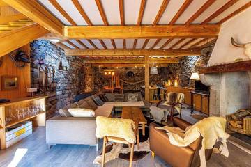 Villa pour 12 Personnes dans Aste-Béon, Pyrénées, Photo 1