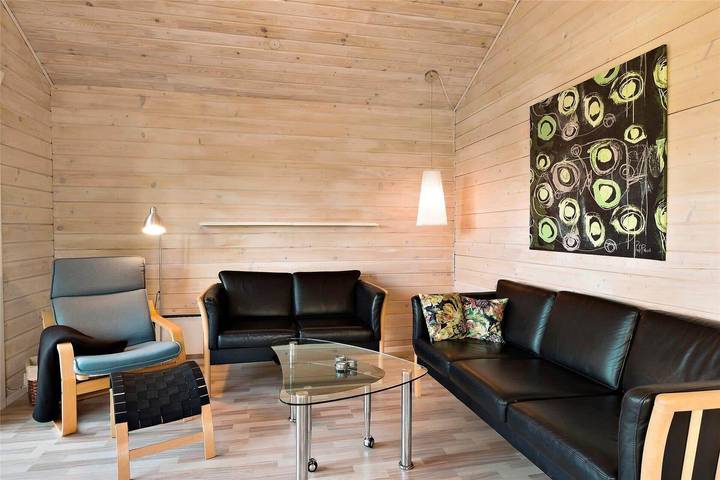 Ferienhaus für 8 Personen, mit Terrasse und Whirlpool in Hvalpsund - 2