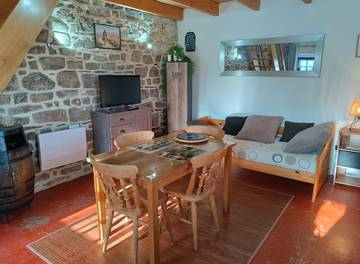 Gîte pour 2 personnes, avec terrasse et jardin, animaux acceptés à Scrignac