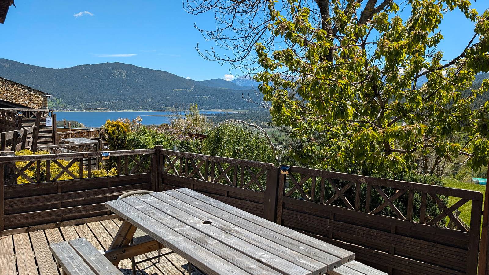 Maison de vacances 'La Grange De La Petite Ourse' avec vue sur le lac et Wi-Fi in Les Angles, Parc naturel régional des Pyrénées catalanes