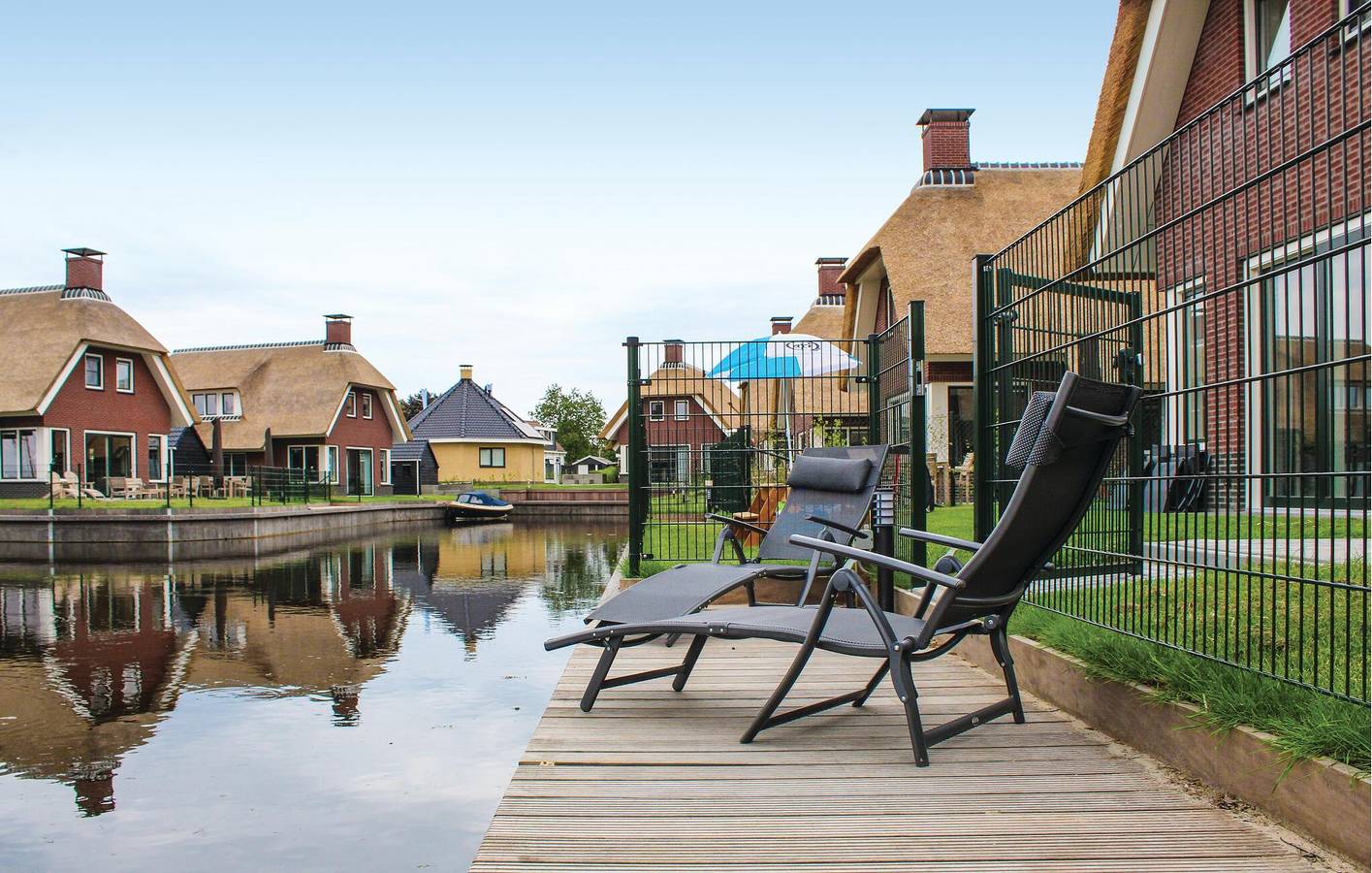 Ferienhaus für 10 Personen mit Terrasse in Idskenhuizen, De Friese Meren