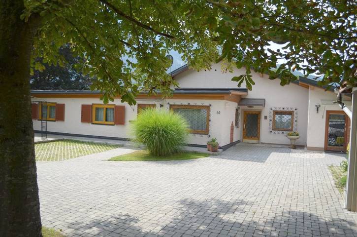 Ferienwohnung für 8 Personen, mit Ausblick und Pool sowie Garten - 1