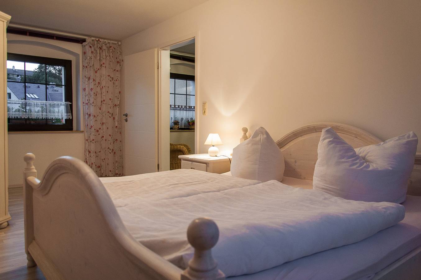 Ganze Ferienwohnung, Suite Ii in Cotta, Dresden