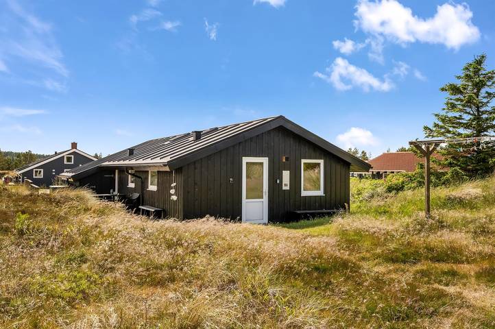 Ferienhaus für 6 Personen, mit Terrasse und Sauna in Klitmøller