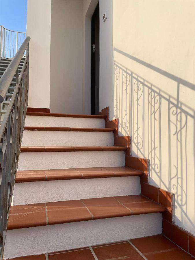 Ferienhaus für 2 Personen, mit Balkon und Terrasse sowie Garten und Ausblick in Santa Maria Navarrese - 4