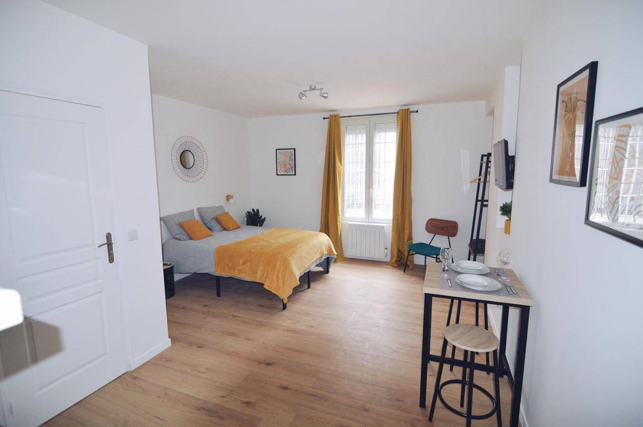 Studios Lsquare Residence Afpa in Châtellerault, Vienne (France)