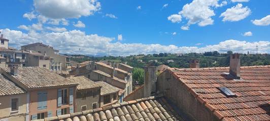 Gîte pour 3 personnes, avec terrasse et vue à Valensole