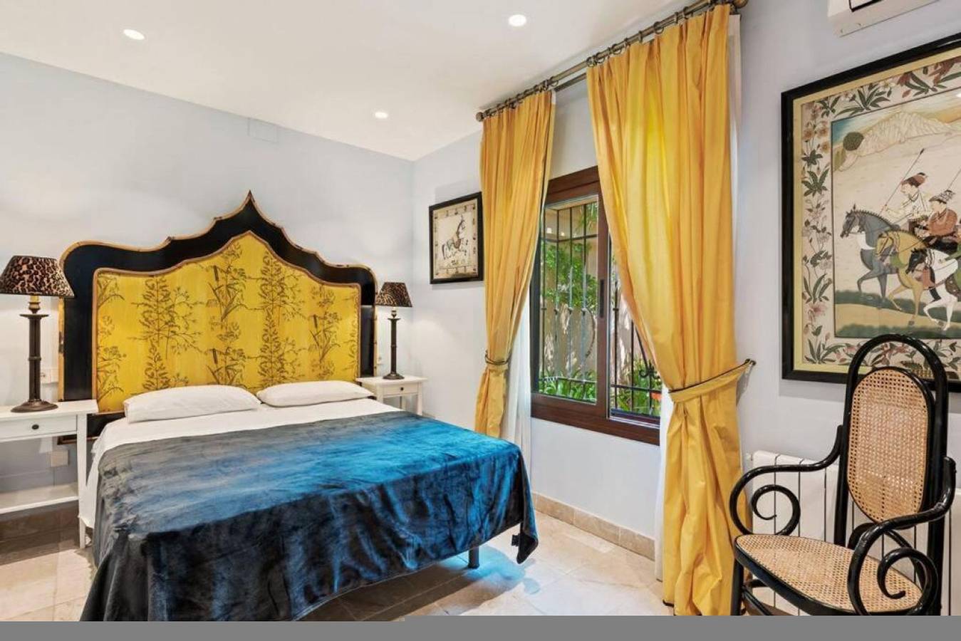 Grand Marbella Estate with tropical gardens in Marbella West, Marbella