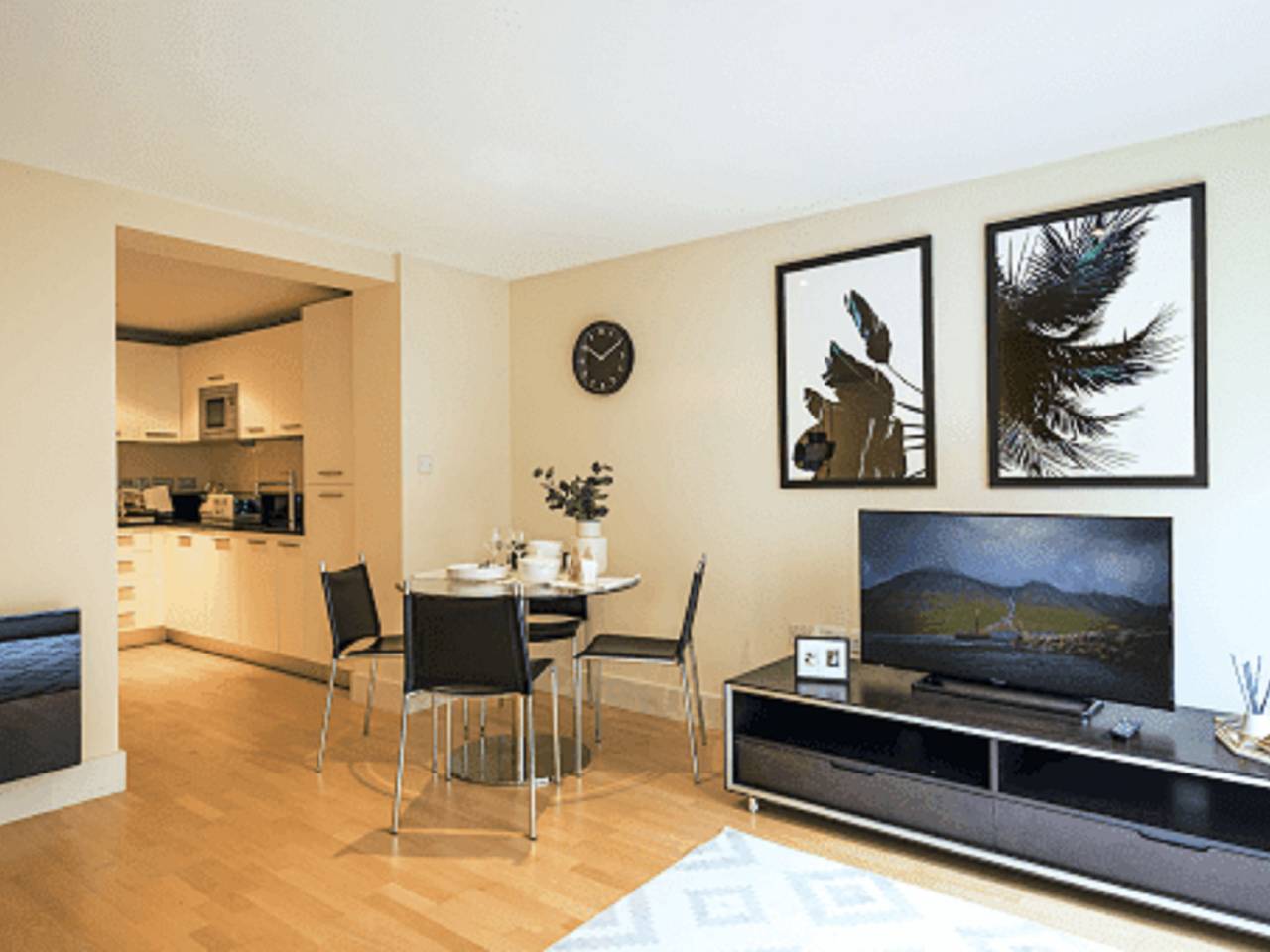 Entire apartment, Sir Jl in Downtown, London