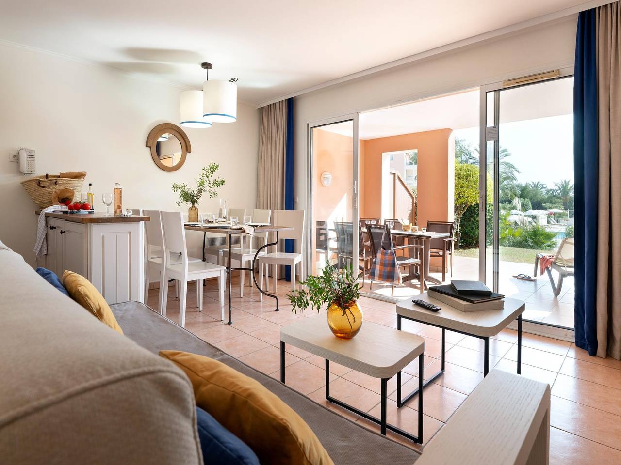 Appartement entier, Escapade familiale esthétique en bord de mer in Les Issambres, Roquebrune-sur-Argens