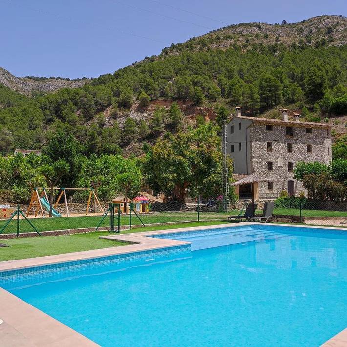 Casa rural para 6 personas, con Terraza y Jardín además de Piscina y Vistas en Castell de Castells - 2