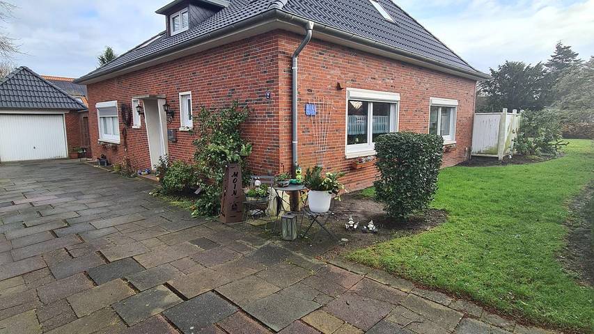 Ferienwohnung für 4 Personen, mit Balkon und Garten, kinderfreundlich in Pewsum
