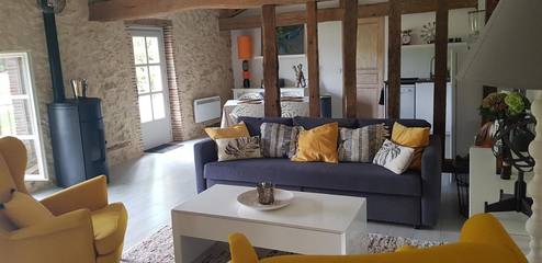Gîte pour 4 personnes, avec balcon et jardin ainsi que piscine et vue dans Mauvezin-d'Armagnac