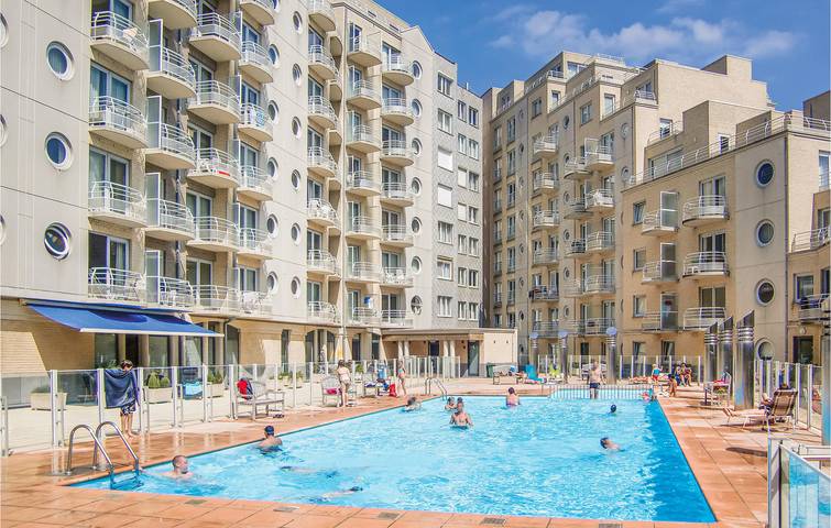 Gîte pour 5 personnes, avec terrasse et piscine à Oostende - 2