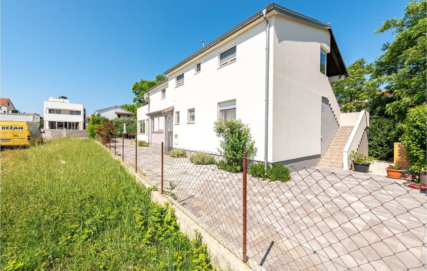 Ganze Ferienwohnung, Ferienwohnung für 5 Personen mit Terrasse in Bibinje, Zadar