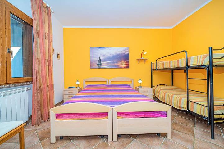 Villa per 4 persone, con terrazza e giardino in Capoliveri