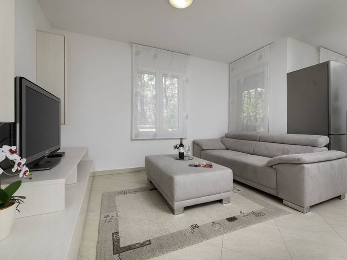 Ganze Wohnung, Apartment Seafront Maris - 1 in Soline, Krk
