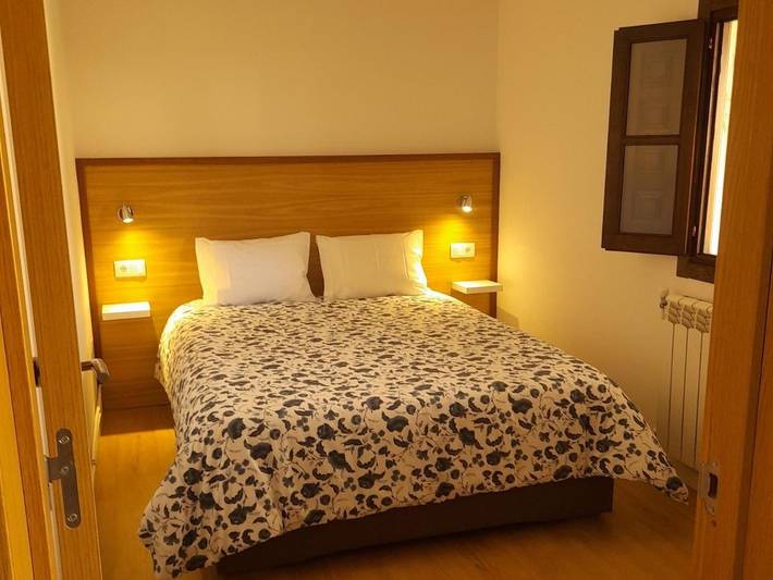 Location de vacances pour 6 personnes, avec terrasse ainsi que piscine et jardin à Bragança - 3