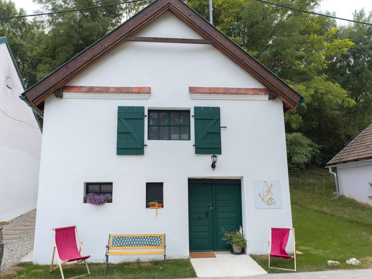 Ganze Ferienwohnung, Weinfass-Suite für 4 Personen in Grub an der Mar in Grub an der March, Niederösterreich