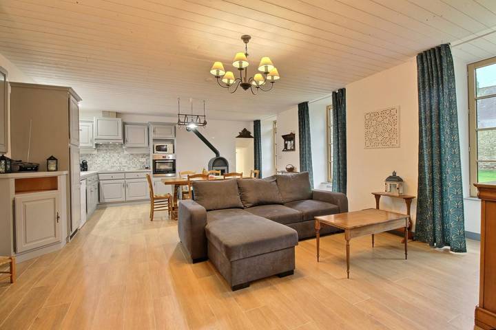 Gîte pour 4 personnes, avec Jardin à Péaule