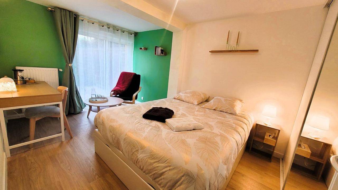Double Room with Garden View in Rennes, Région de Rennes