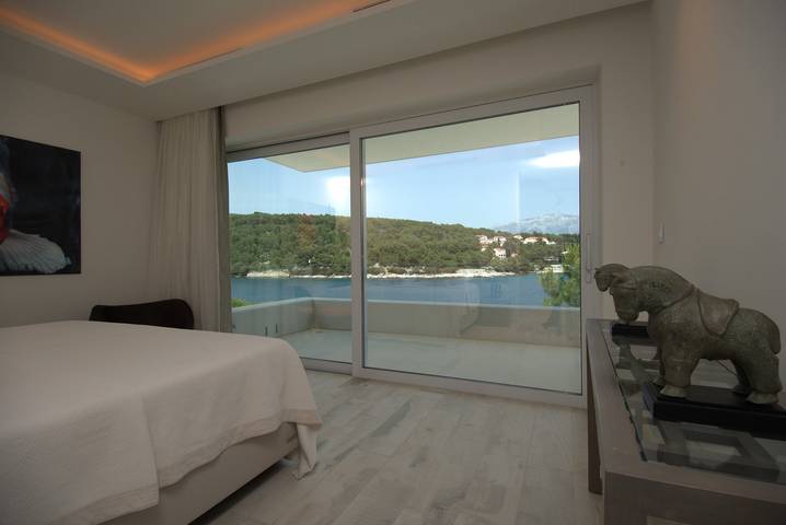 Villa für 12 Personen, mit Pool und Sauna sowie Garten in Split-Dalmatien - 4