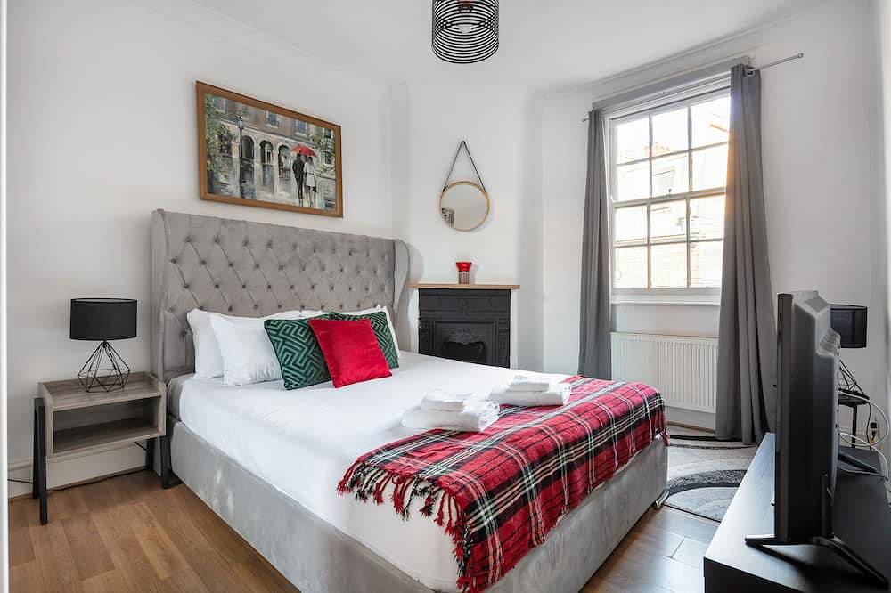 Entire apartment, | Gorgeous Aircondisioned One Bed in the Heart of Central London| in London, South East England