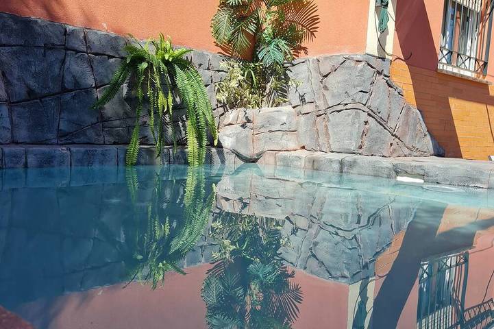 Maison de vacances pour 10 personnes, avec jardin et piscine, animaux acceptés - 1