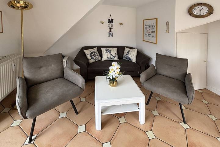 Ganze Wohnung, Ferienwohnung mit 3- Zimmern auf ca. 55m² für max. 2 Erwachsene und 2 Kinder in Wyk auf Föhr (Stadt), Wyk auf Föhr