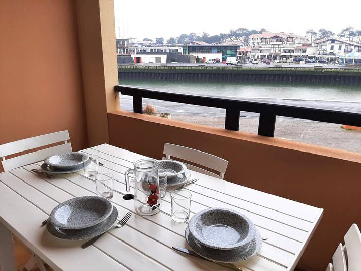Appartement de vacances pour 4 personnes, avec balcon et piscine