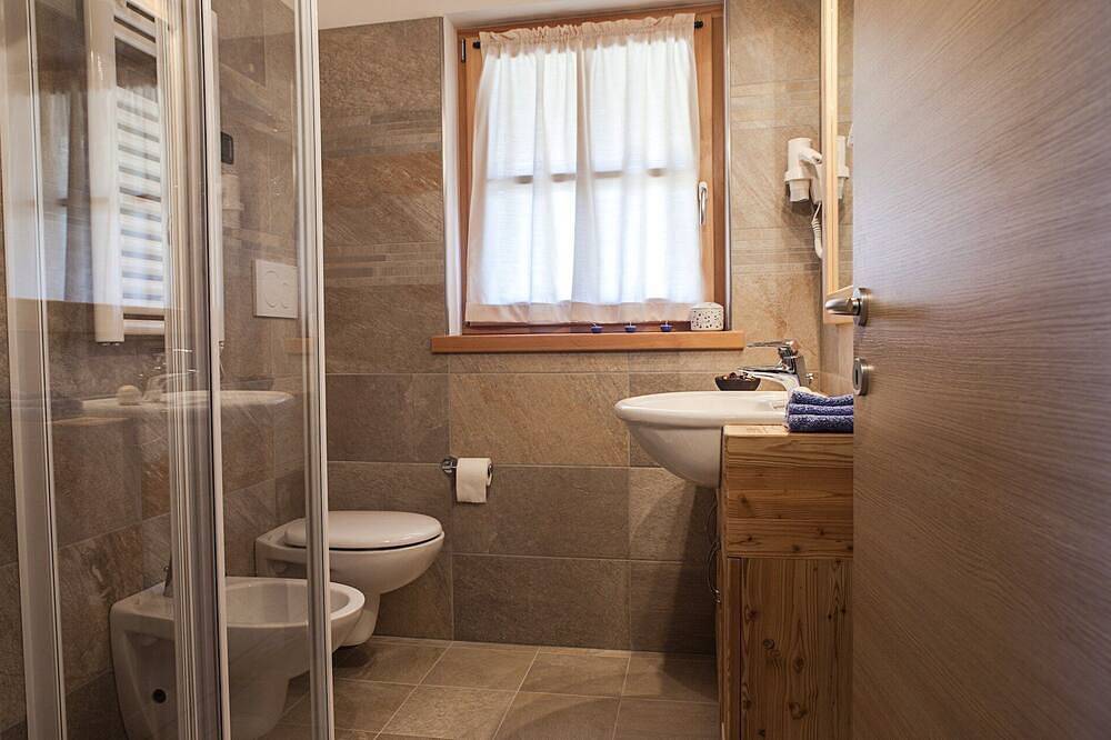 Chalet Eco-Lodge Faè - Chalet Panoramic in Sant'Antonio di Mavignola, Comune di Pinzolo