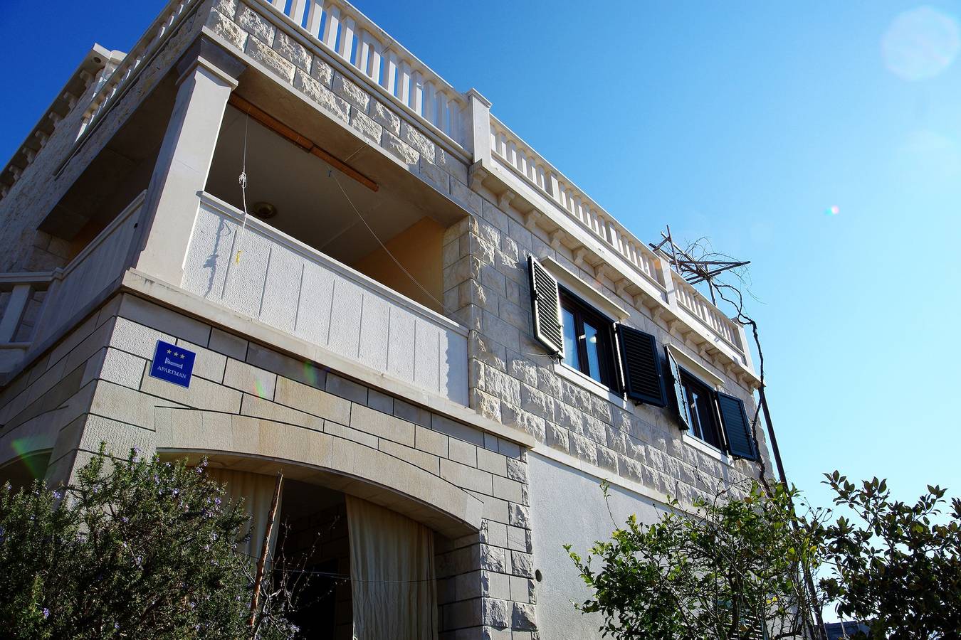 Cały apartament, Czteropokojowy apartament z tarasem i widokiem na morze Sumartin, Brač -a in Sumartin, Brac