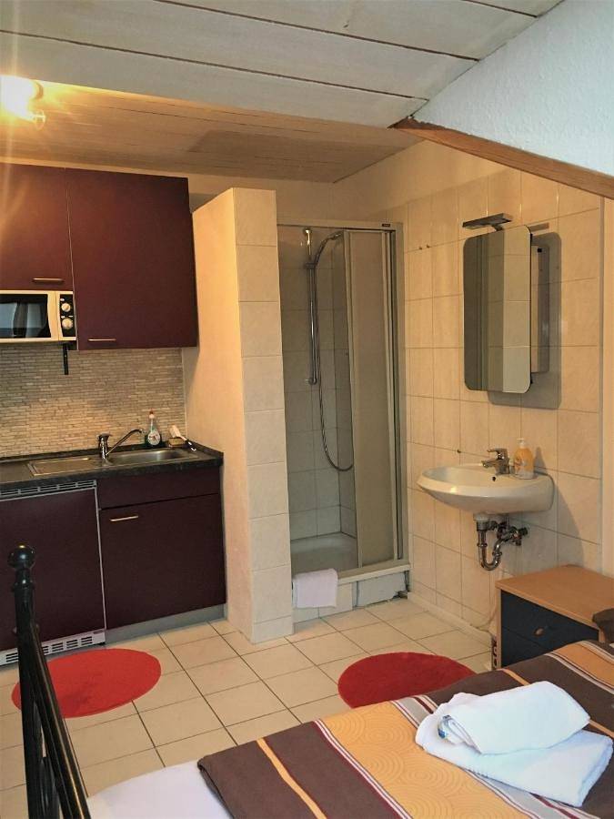 Ganze Wohnung, Studentenwohnung in Allensbach, Untersee