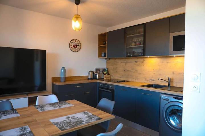 Gîte pour 3 personnes, avec Balcon ainsi que Terrasse et Vue à Quint-Fonsegrives