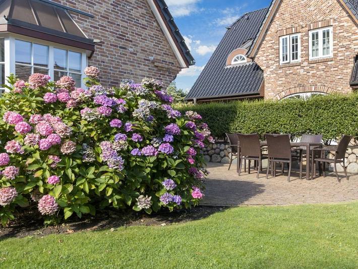 Landhaus Sölring Neest - Ein Traum von Raum. Auf über 145m² Nutzfläche erwartet Sie sehr viel Raum. in Wenningstedt, Sylt
