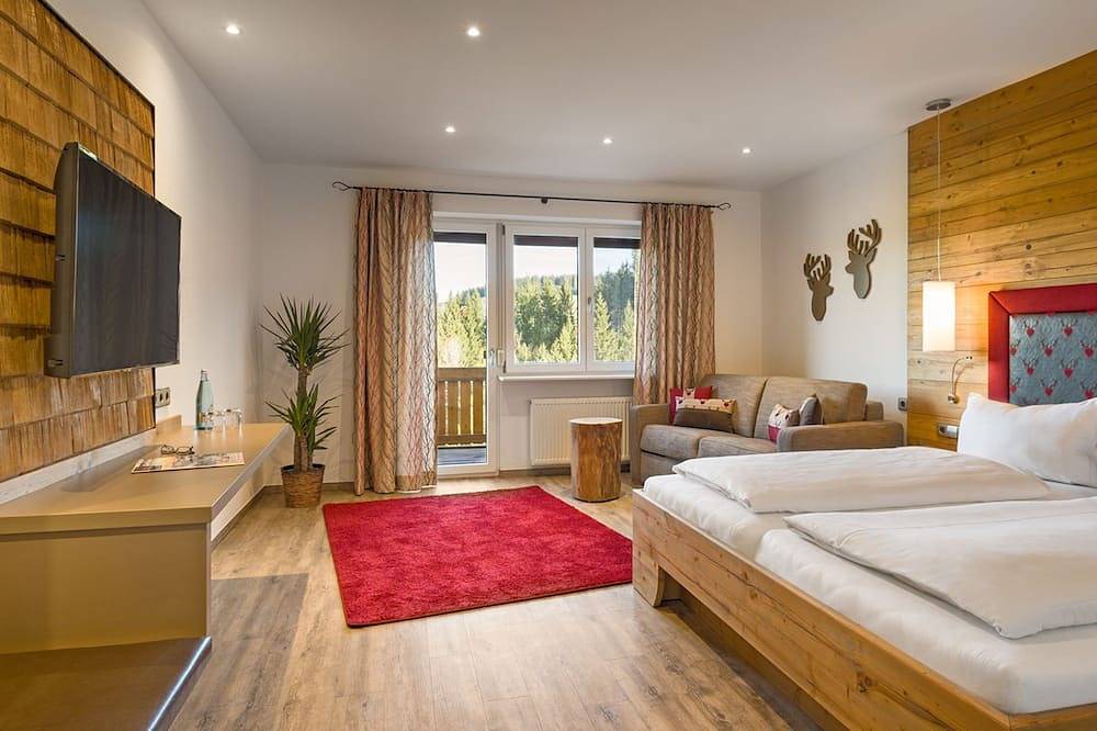 Ganze Wohnung, Komfort Doppelzimmer mit Balkon in Furtwangen, Südschwarzwald