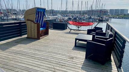 Boot für 5 Personen, mit Terrasse, mit Haustier in Burg auf Fehmarn und Umgebung