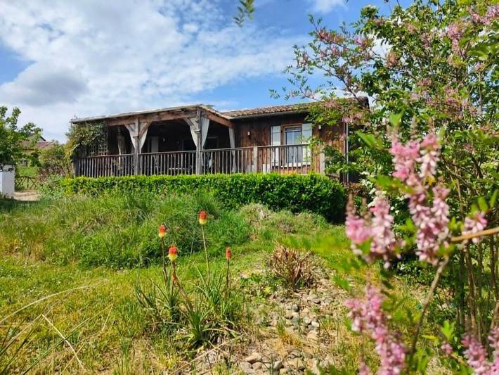 Location de vacances pour 4 personnes, avec Terrasse ainsi que Jardin et Vue à Auvillar