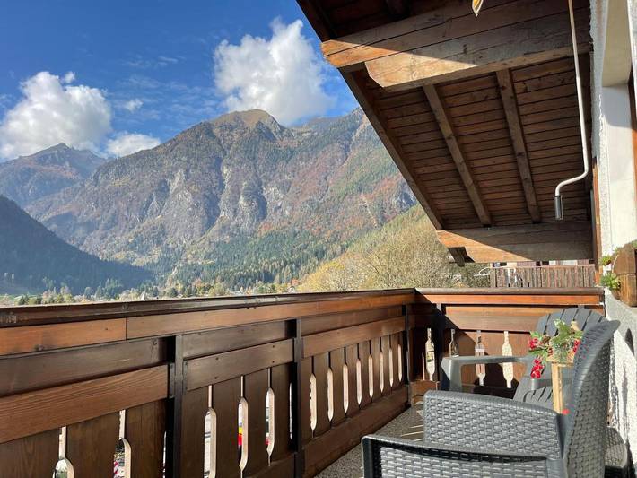 Apartament wakacyjny dla 2 osób, z balkon i widok w Pinzolo