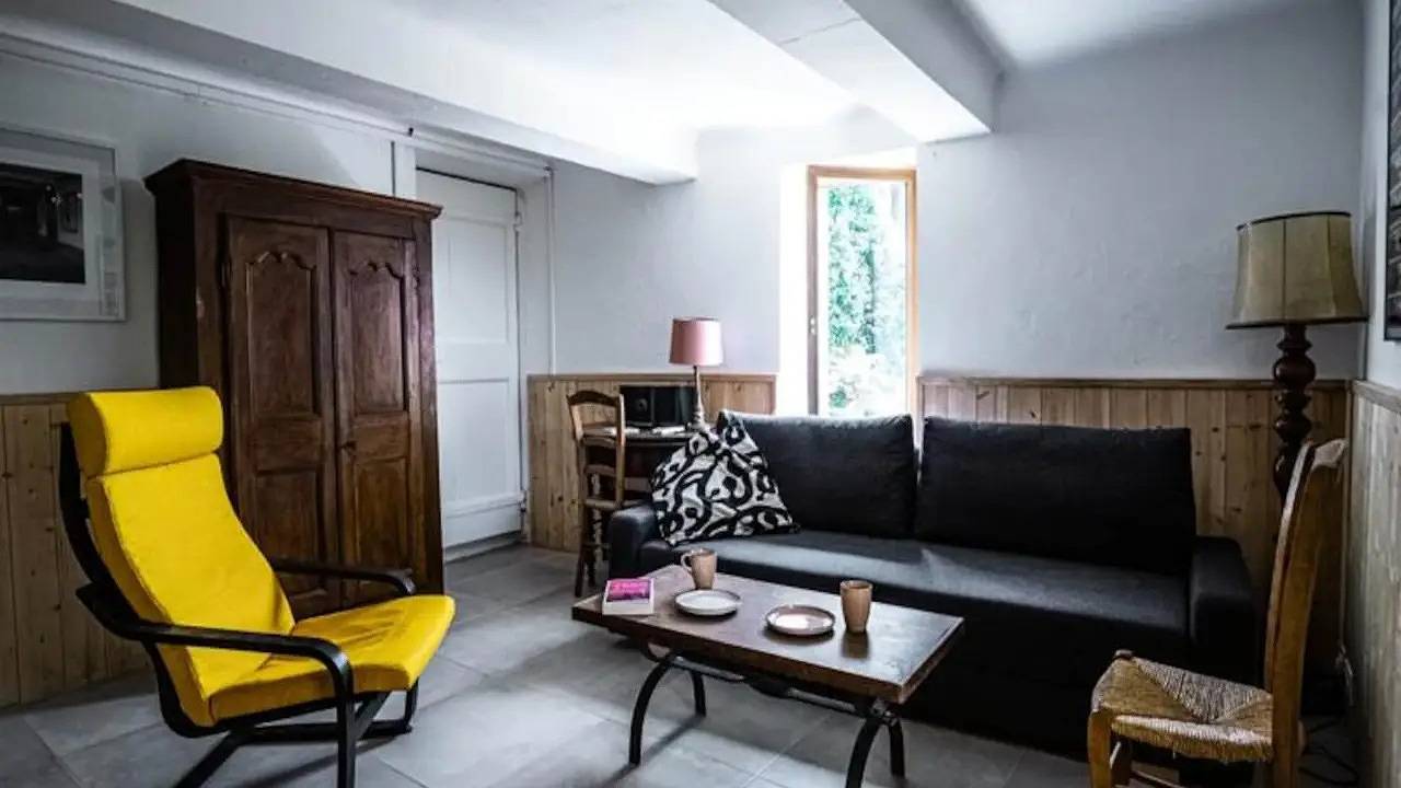 Ganze Ferienwohnung, Ferienwohnung für 5 Personen (50 m²) in La Tour in La Tour-d'Aigues, Regionaler Naturpark Luberon