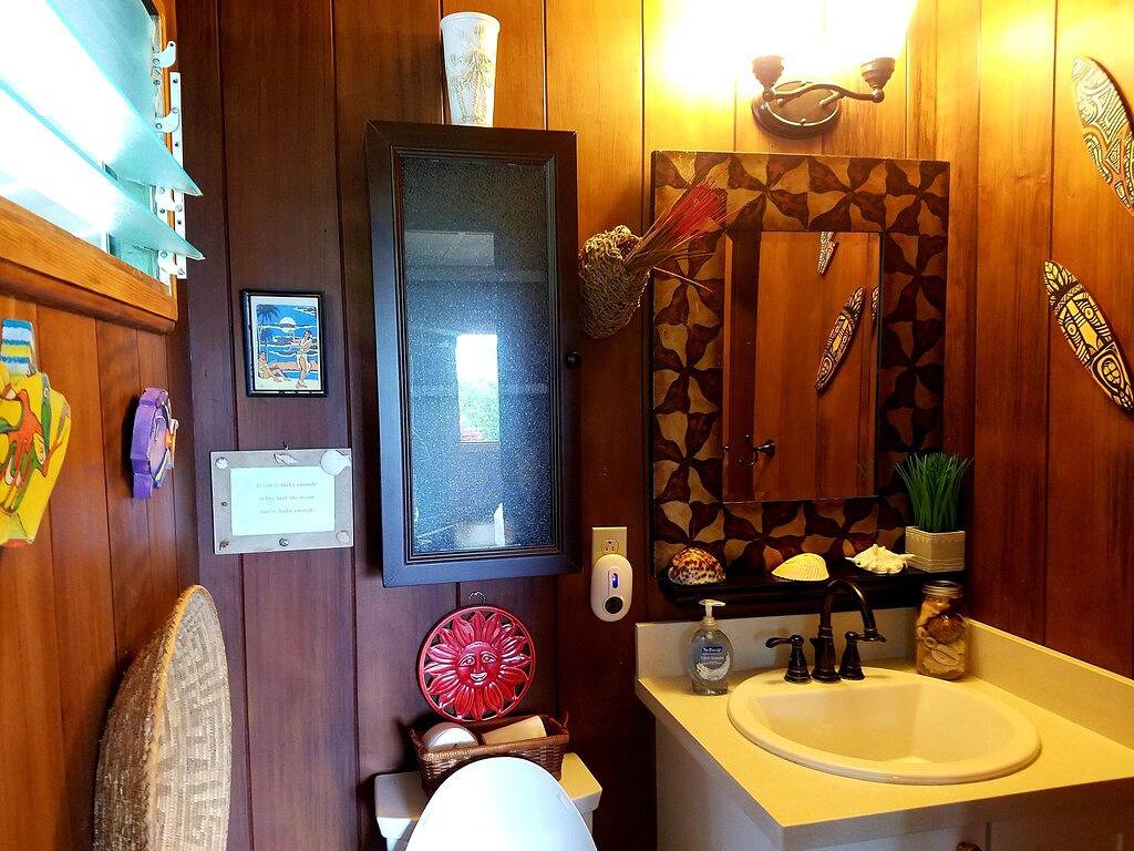 2 Schlafzimmer / 2 Badezimmer Oceanfront Cliff House an der Küste von Hamakua in Laupahoehoe, Hamakua