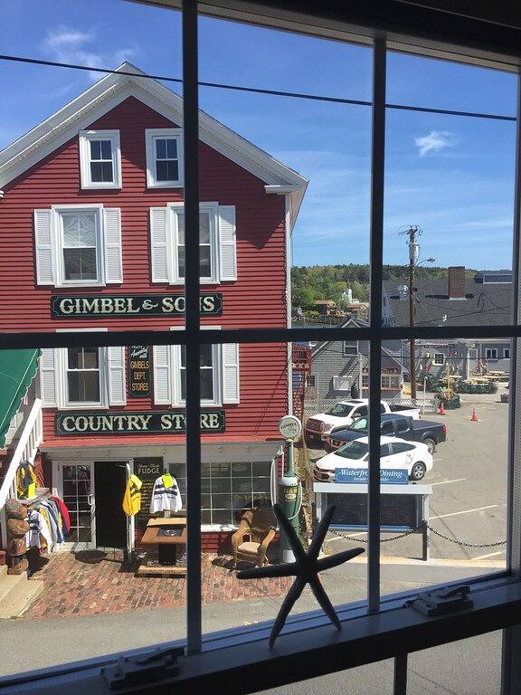 Ganze Wohnung, Nur wenige Schritte vom All-Harbour View Apartment im Herzen der Innenstadt von Boothbay Harbor entfernt. in Boothbay Harbor, Lincoln County (Maine)