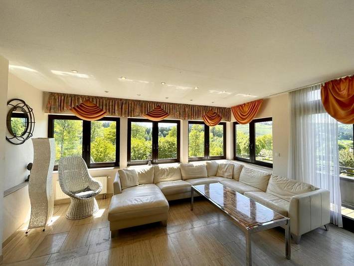 Ferienhaus für 12 Personen, mit Seeblick und Garten sowie Ausblick und Sauna, mit Haustier in Niedersfeld - 3