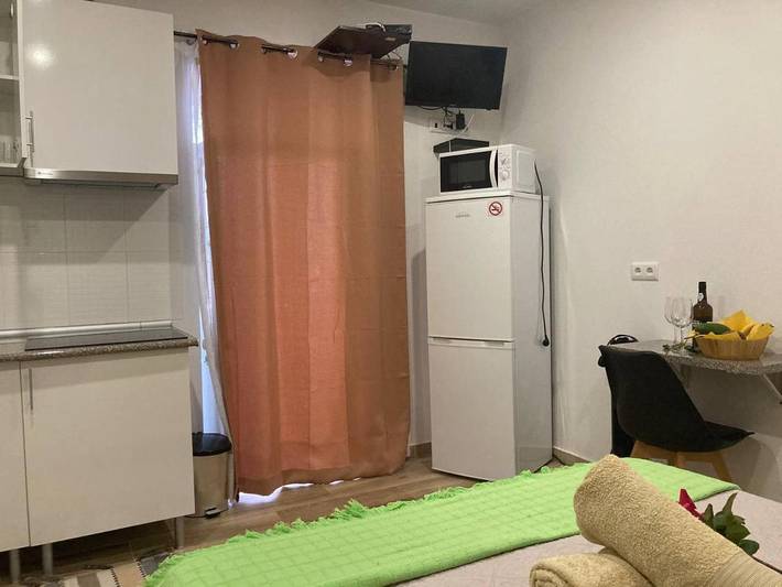 Maison d’hôte pour 2 personnes, avec piscine ainsi que jardin et jacuzzi à Ponta do Sol - 4