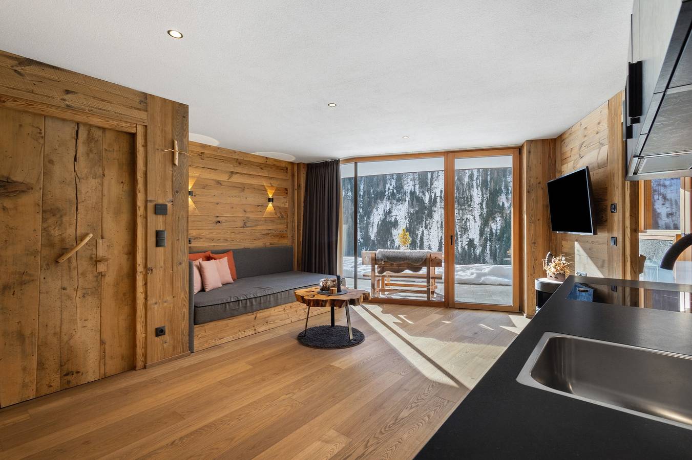 Ganze Wohnung, Ferienwohnung 'Chalet-Suite Wasser' mit Bergblick, privater Terrasse und Wlan in Mühlwald, Zillertaler Alpen